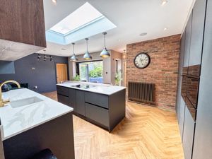 Photo 17- click for photo gallery